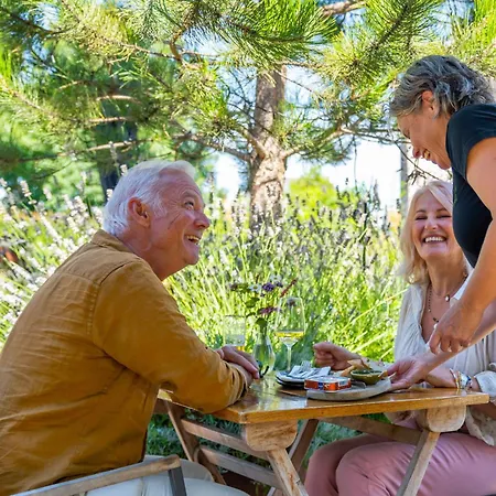 Hotel Boutique Karel De Stoute 4*